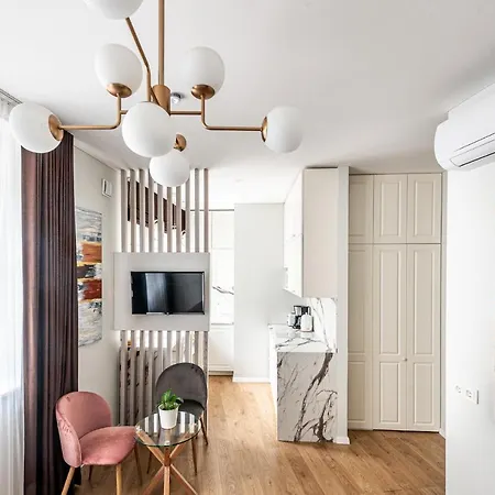 New Modern Designer In The Heart Of Old Town --aircon-- شقة فيلنيوس