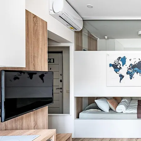 New Modern Designer In The Heart Of Old Town --aircon-- Apartment *