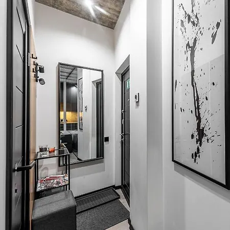 New Modern Designer In The Heart Of Old Town --aircon-- * فيلنيوس