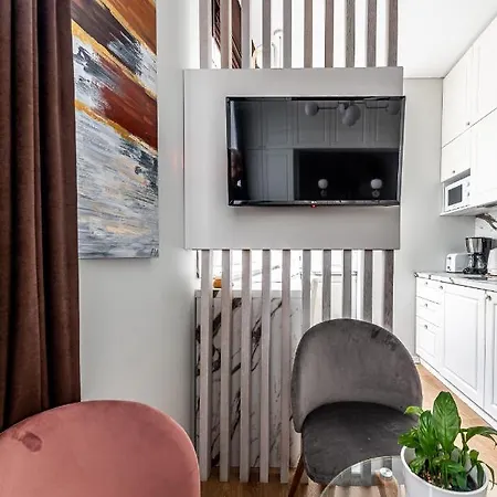 New Modern Designer In The Heart Of Old Town --aircon-- Apartment *