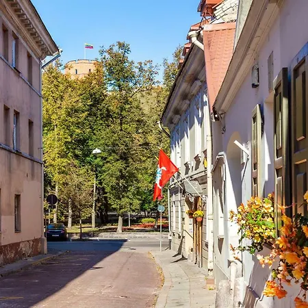 New Modern Designer In The Heart Of Old Town --aircon-- *